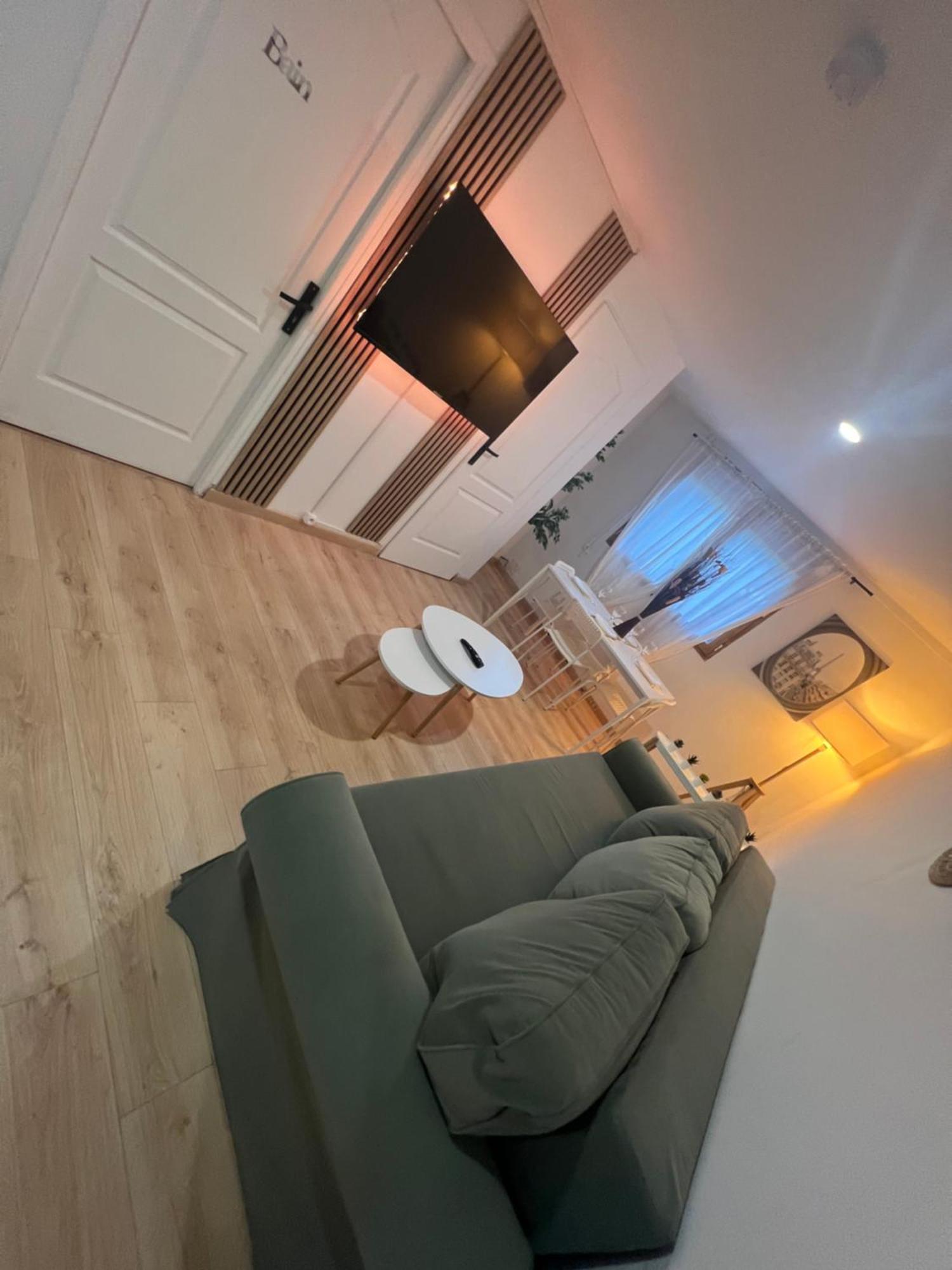 Appartement Pres De Paris, Disney & Cdg Tremblay-en-France Εξωτερικό φωτογραφία